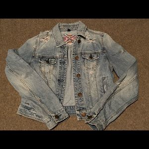 American Eagle Jean Jacket. Size Medium.